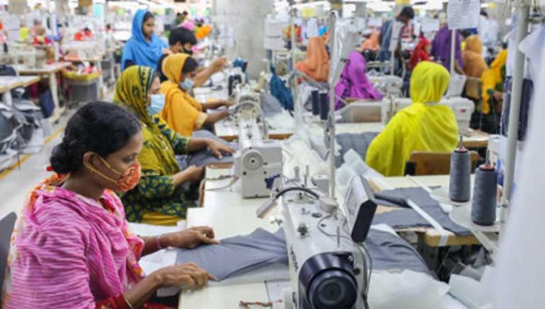 ঈদের ছুটির আগেই শ্রমিকদের বেতন-বোনাস পরিশোধের কড়া নির্দেশ শ্রমমন্ত্রীর