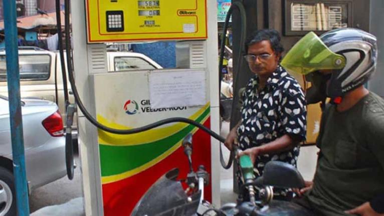 নতুন পদ্ধতিতে জ্বালানি তেল বিক্রি শুরু