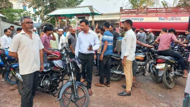 ইউএনওর উদ্যোগে জ্বালানি সংকট কাটিয়ে স্বস্তি ফিরল সালথায়