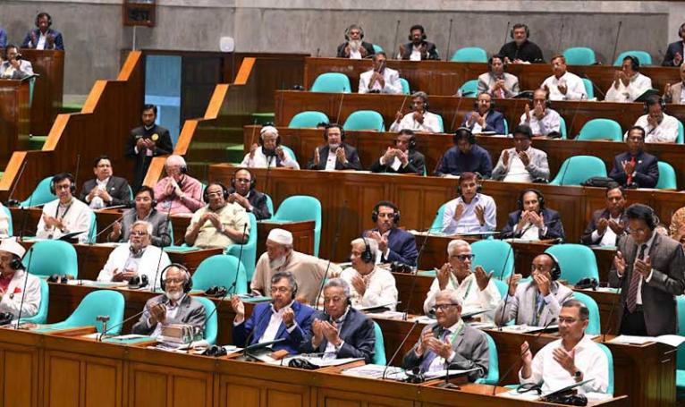 স্পিকারের সহধর্মিণী ও এমপি মুক্তার আলীর মায়ের মৃত্যুতে সংসদে শোক
