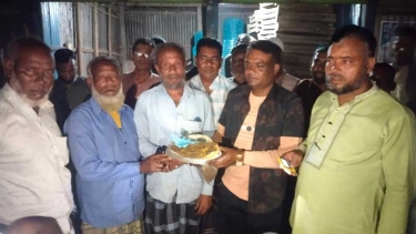 সরিষাবাড়ীতে এলাকাবাসীর মাদকবিরোধী অভিযান ১ কেজি গাঁজা উদ্ধার ও পুলিশের কাছে হস্তান্তর