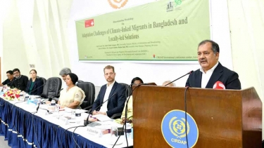 জলবায়ু অভিবাসীদের উন্নয়ন প্রক্রিয়ায় অন্তর্ভুক্তির আহ্বান তথ্যমন্ত্রীর