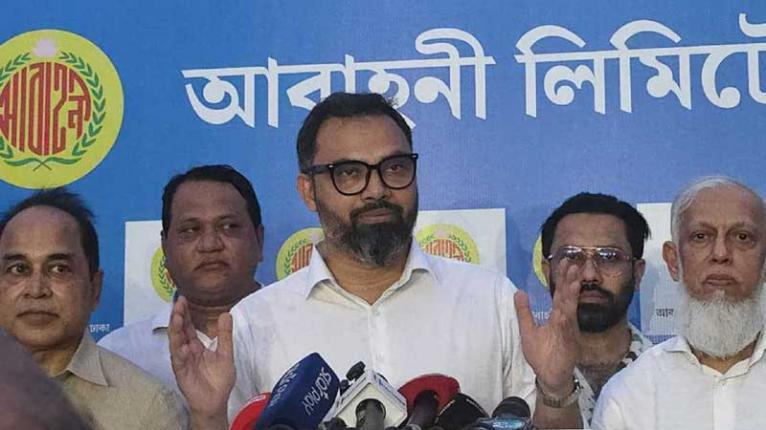 ক্রীড়াঙ্গনকে রাজনীতিমুক্ত রাখার ঘোষণা, আবাহনী ক্লাব পরিদর্শনে ক্রীড়া প্রতিমন্ত্রী