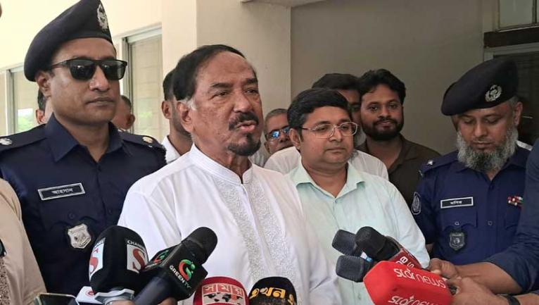 সরকার-জনপ্রতিনিধি ছাড়া সংবিধান সংশোধনের অধিকার কারো নেই : স্পিকার