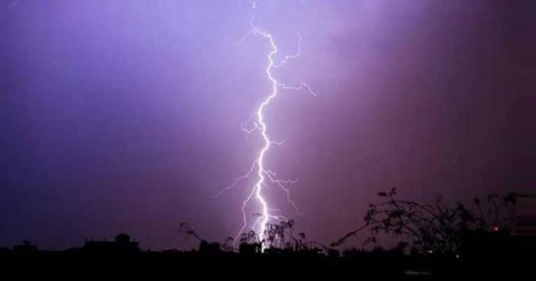 গাইবান্ধায় বজ্রাঘাতে প্রাণ গেল ৩ জনের