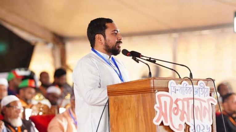 ক্ষমতার স্বাদ পেয়ে জনগণের কথা ভুলে গেছে বিএনপি: নাহিদ ইসলাম