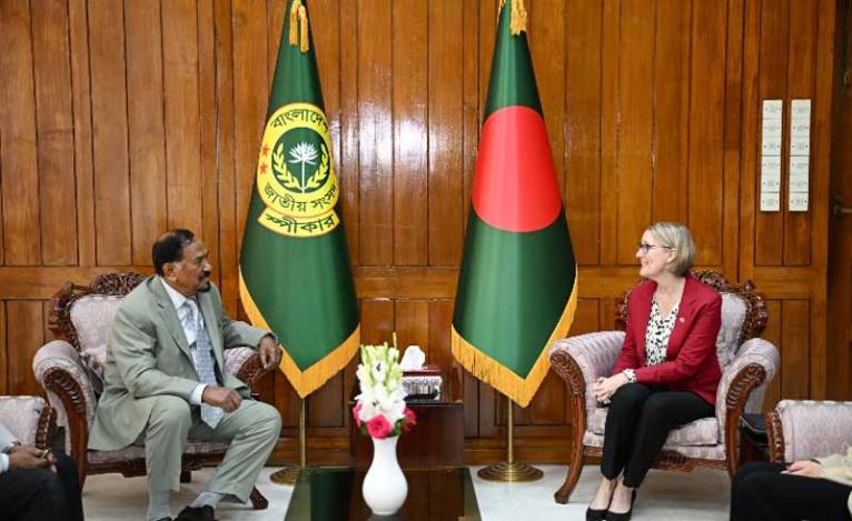 স্পীকারের সাথে ঢাকায় নিযুক্ত যুক্তরাজ্যের হাইকমিশনার এর সৌজন্য সাক্ষাৎ