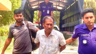 চরভদ্রাসনে পুলিশের ওপর হামলার ঘটনার মূলহোতা কবির খান ঢাকা দোহার উপজেলা থেকে গ্রেফতার