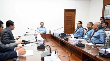 শিক্ষার্থীদের মাঝে পাটের তৈরি ব্যাগ ও স্কুল ড্রেস বিতরণ করবে সরকার