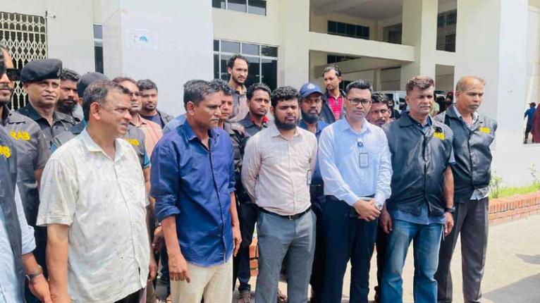 নারায়ণগঞ্জে হাসপাতালে আটক ৩ দালালের কারাদণ্ড