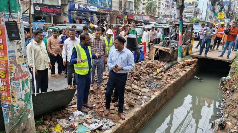 অবশেষে শুরু হলো চাঁদাবাজির কারণে থমকে যাওয়া ২৮ কোটি টাকার কাজ