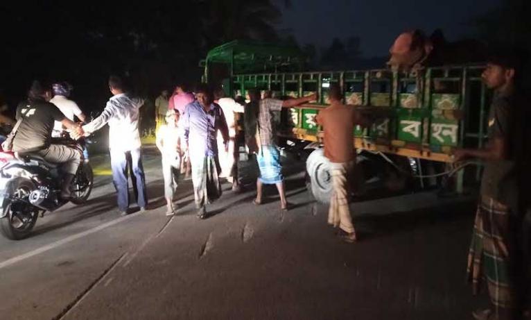 ​সরিষাবাড়ীতে গরু বোঝাই ‘ফাইটার’ উল্টে ১০ ব্যবসায়ী আহত, ময়মনসিংহে রেফার্ড-৪