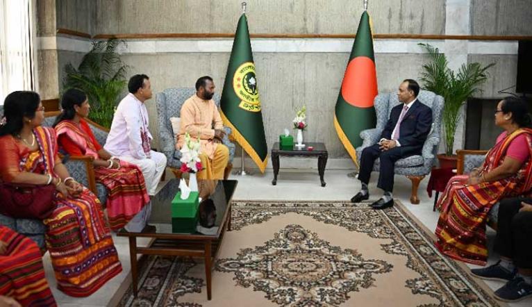 ডেপুটি স্পীকারের সঙ্গে হাজং সম্প্রদায়ের প্রতিনিধিদলের সৌজন্য সাক্ষাৎ