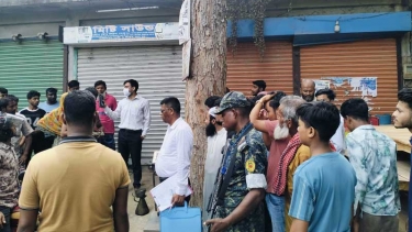 ফরিদপুরে অবৈধভাবে পেট্রোল মজুদ ও অতিরিক্ত মূল্যে বিক্রি: অভিযানে ২০ হাজার টাকা জরিমানা