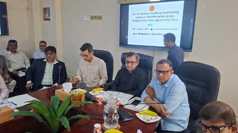 বন্ধ ৬টি পাটকল ছয় মাসের মধ্যে বেসরকারি উদ্যোগে চালুর সিদ্ধান্ত