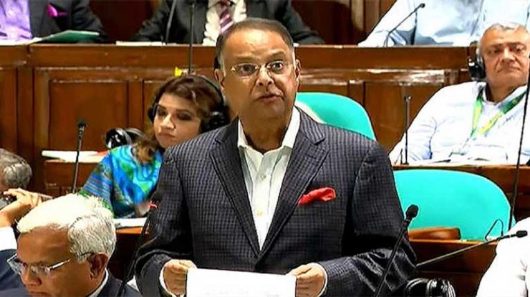 দেড়দিনে যে তেল বিক্রি হতো এখন হয় ২ ঘণ্টায়, সংসদে জ্বালানিমন্ত্রী