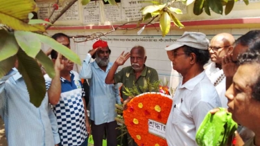 ফরিদপুরে অষ্টসাধুর স্মৃতির প্রতি শ্রদ্ধা জানিয়ে বিপ্লবী কর্নেল তাহের মঞ্চের শ্রদ্ধাঞ্জলি প্রদান