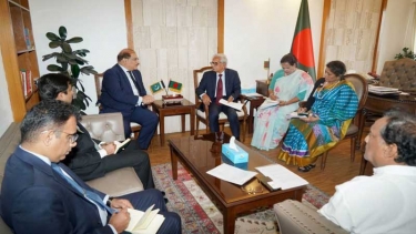 সংস্কৃতি বিষয়ক মন্ত্রণালয়ে মন্ত্রীর সাথে পাকিস্তানের হাইকমিশনারের সাক্ষাৎ