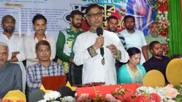 মোবাইলে ঘণ্টার পর ঘণ্টা সময় ব্যয় মাদকের চেয়েও ভয়াবহ: মামুন মাহমুদ