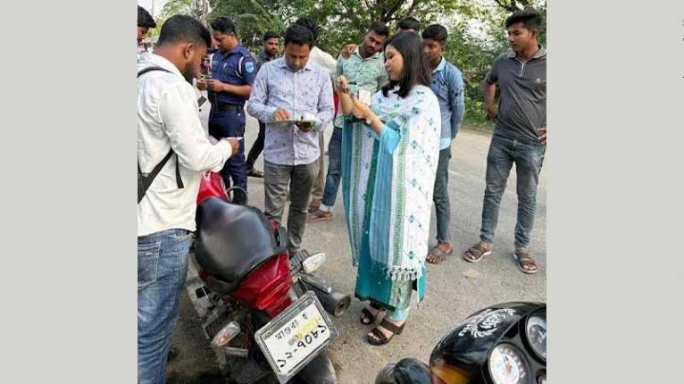 সদরপুরে সড়ক পরিবহন আইনে মোবাইল কোর্টের অভিযান, ১৩ চালককে জরিমানা