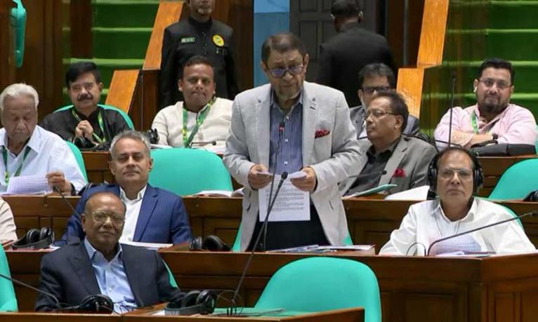 ১ লাখ স্বাস্থ্যকর্মী নিয়োগের উদ্যোগ নেওয়া হচ্ছে : স্বাস্থ্যমন্ত্রী