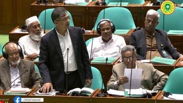 সরকার আইনের শাসন প্রতিষ্ঠায় বদ্ধপরিকর : স্বরাষ্ট্রমন্ত্রী