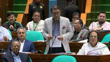 অতিদ্রুত ১ লাখ স্বাস্থ্য কর্মী নিয়োগ দেয়া হবে : স্বাস্থ্যমন্ত্রী