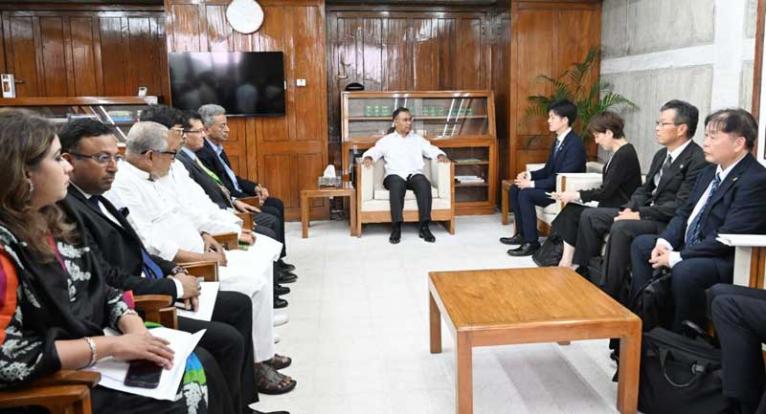 প্রধানমন্ত্রীর সঙ্গে জাপান সরকারের উচ্চপর্যায়ের প্রতিনিধি দলের সাক্ষাৎ