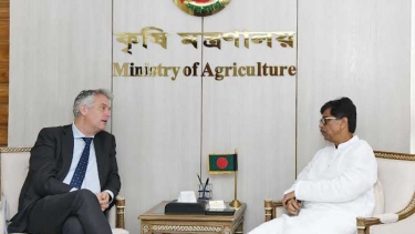 কৃষিমন্ত্রীর সাথে নেদারল্যান্ডসের রাষ্ট্রদূতের সাক্ষাৎ