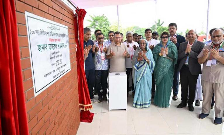 যশোর মেডিকেল কলেজ হাসপাতালের ভিত্তিপ্রস্তর উন্মোচন করলেন প্রধানমন্ত্রী