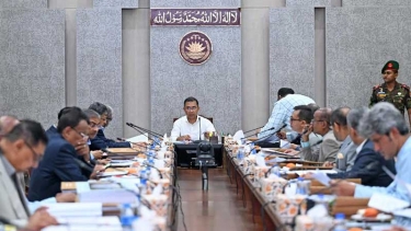 প্রধানমন্ত্রীর সভাপতিত্বে নতুন সরকারের প্রথম একনেক সভা চলছে