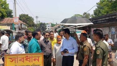 সালথা বাজারে নির্মাণাধীন সেতু পরিদর্শনে সওজ নির্বাহী প্রকৌশলী ও ইউএনও