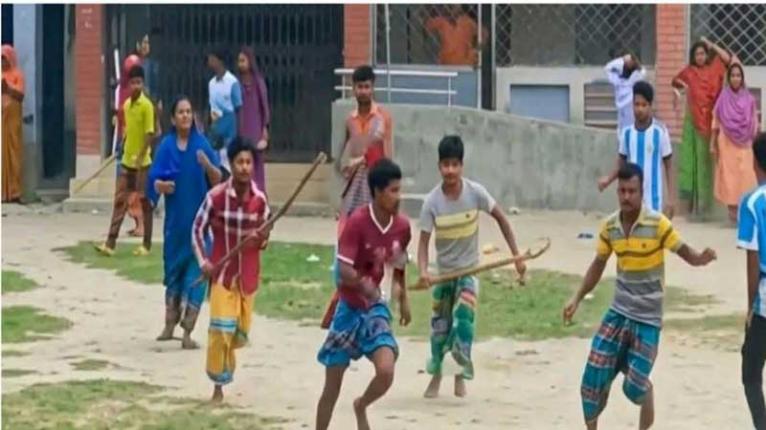 ​ইসলামপুরে ফুটবল খেলা নিয়ে দুই পক্ষের রক্তক্ষয়ী সংঘর্ষ, এলাকায় তীব্র আতঙ্ক