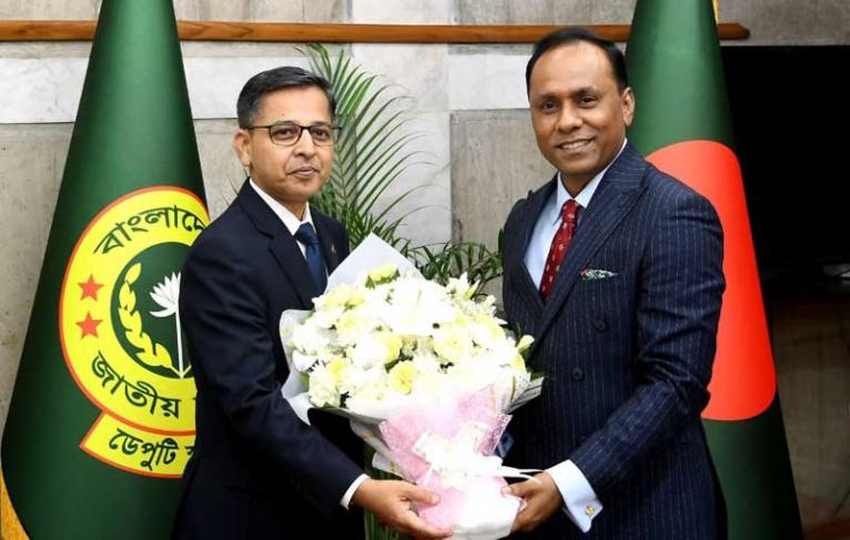 ডেপুটি স্পীকারের সাথে ঢাকায় নিযুক্ত ভারতের হাইকমিশনারের সাক্ষাৎ