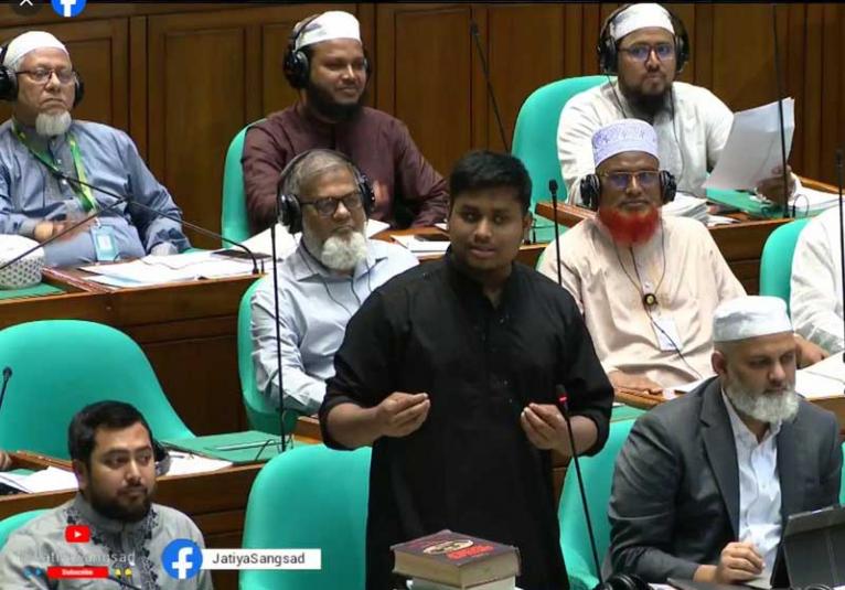 ট্যাক্স ফ্রি নয়, সরকারি মালিকানাধীন গাড়ি চেয়েছি : আবুল হাসনাত