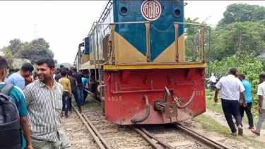 রক্ষা পেলেন শত শত যাত্রী, সরিষাবাড়ীতে ট্রেন দুর্ঘটনার নেপথ্যে চরম অবহেলা