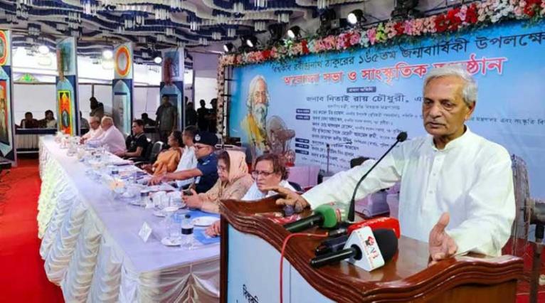 রবীন্দ্রসাহিত্য সমাজ থেকে অন্ধকার দূর করার অন্যতম হাতিয়ার - সংস্কৃতি বিষয়ক মন্ত্রী