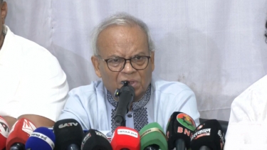দেশকে খাদ্যে স্বয়ংসম্পূর্ণ করতে দিনরাত ছুটে চলছেন প্রধানমন্ত্রী: রিজভী