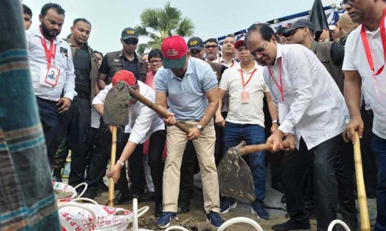ত্রিশালে ধরার খাল পুনঃখনন কার্যক্রম উদ্বোধন প্রধানমন্ত্রীর