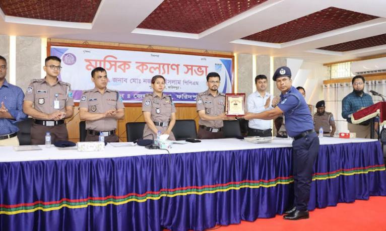 টানা দ্বিতীয়বার জেলার শ্রেষ্ঠ ওসি সালথার বাবলুর রহমান খান