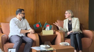 যুব ও ক্রীড়া প্রতিমন্ত্রীর সাথে ব্রিটিশ হাইকমিশনারের সাক্ষাৎ