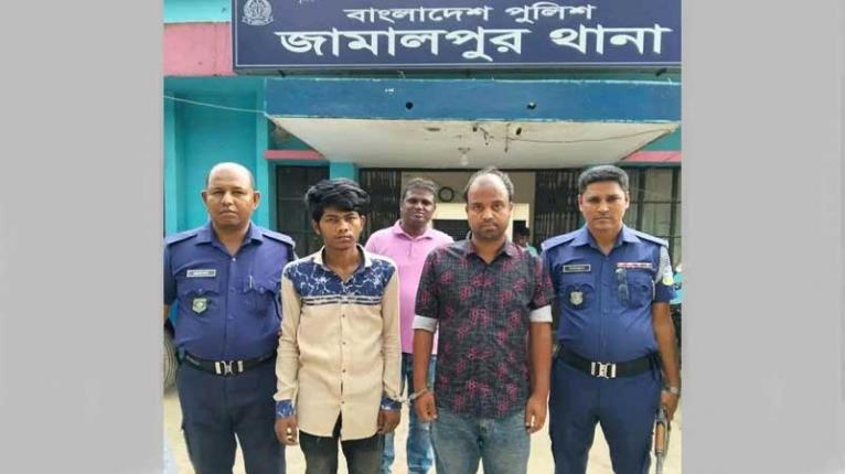 ফেসবুকে নকল পেজ খুলে প্রতারণা, আন্তঃজেলা চক্রের ২ সদস্য গ্রেফতার
