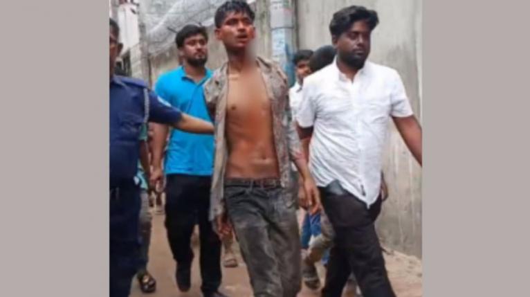 ফতুল্লায় পারিবারিক কলহে যুবকের হামলা, নারী-শিশুসহ আহত ৫