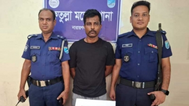 ফতুল্লার দেওভোগ মাদ্রাসা এলাকা থেকে ৪৫০ পিস ইয়াবাসহ মাদক ব্যবসায়ী গ্রেফতার