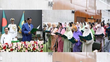 সংরক্ষিত মহিলা আসন থেকে নব-নির্বাচিত সংসদ-সদস্যগণকে শপথ পাঠ করালেন স্পীকার