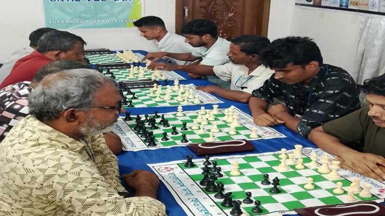 ফরিদপুরে শুরু হয়েছে “সুপারনোভা র্যাপিড চেস চ্যাম্পিয়নশিপ”