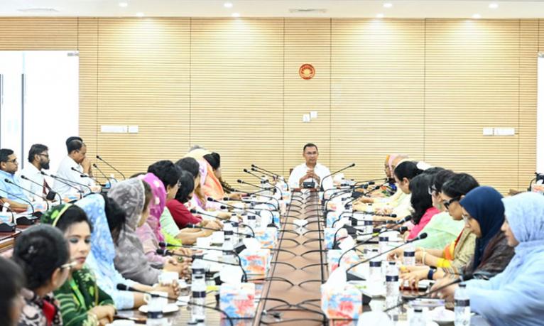 সংসদে কার্যকর ভূমিকা রাখতে নারী এমপিদের প্রস্তুত হওয়ার নির্দেশ প্রধানমন্ত্রীর