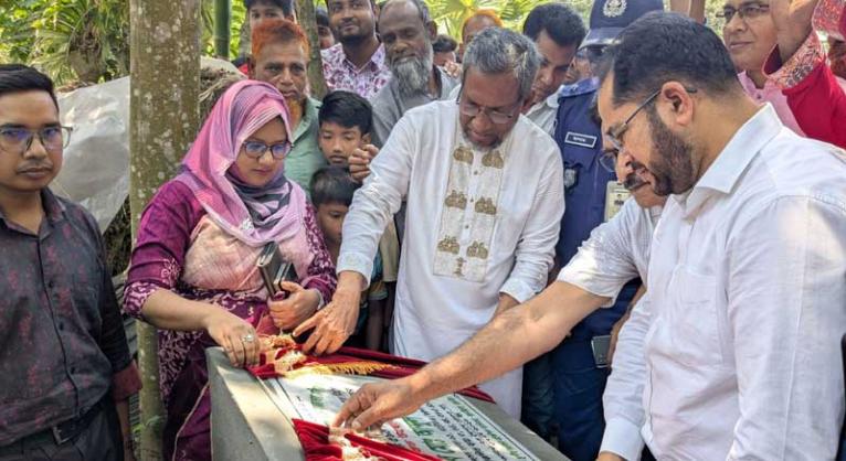 নাটোরের বড়াইগ্রামে বড়াল ব্রিজ নির্মাণ কাজের ভিত্তিপ্রস্তর স্থাপন