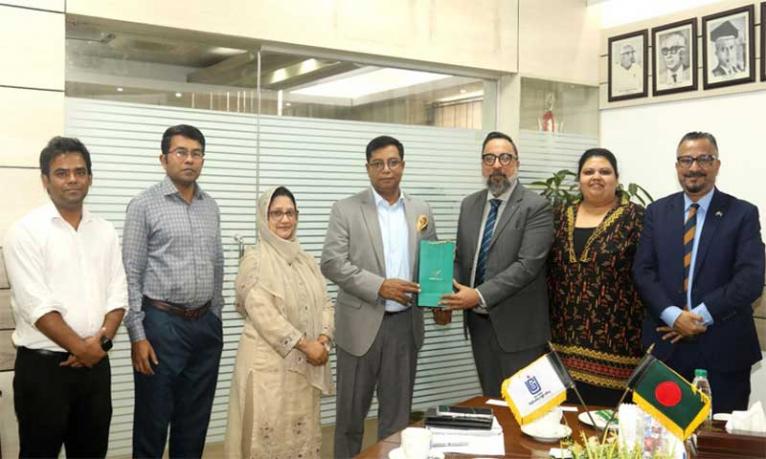 বাংলাদেশকে আন্তর্জাতিক মানের উচ্চশিক্ষা গন্তব্য হিসেবে গড়ে তোলার পরিকল্পনা: ইউজিসি চেয়ারম্যান