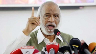 গণতন্ত্রের সুরক্ষায় প্রতিষ্ঠান শক্তিশালী করতে হবে : মঈন খান
